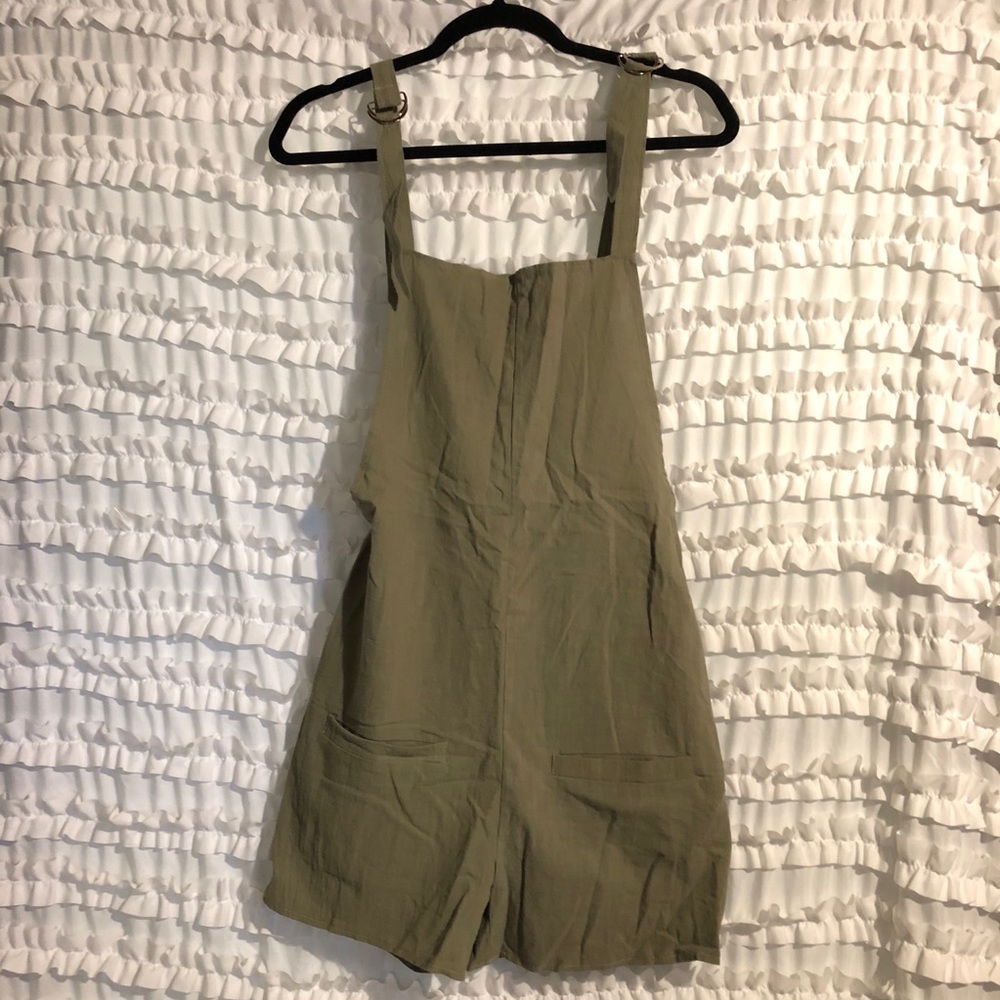 Overall shorts